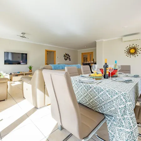 Malibu - Plusholidays Moraira