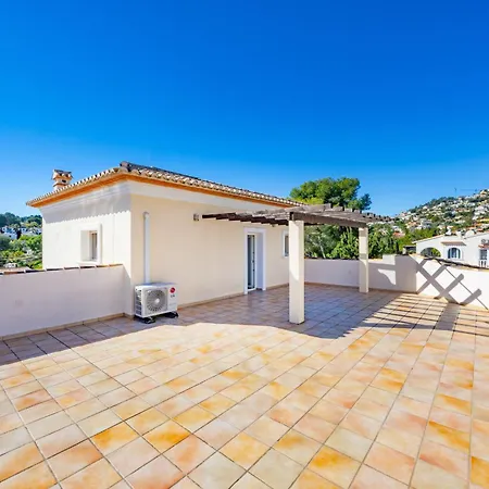 Malibu - Plusholidays *