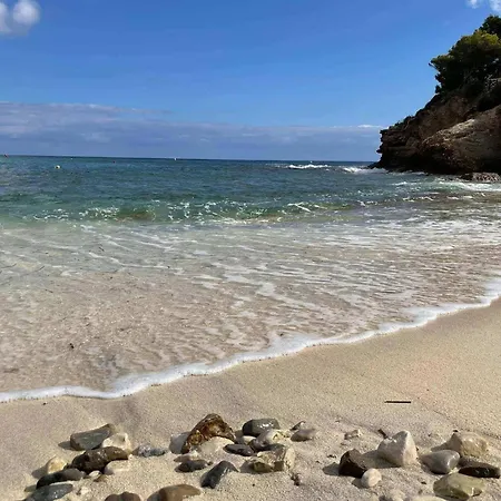 Malibu - Plusholidays